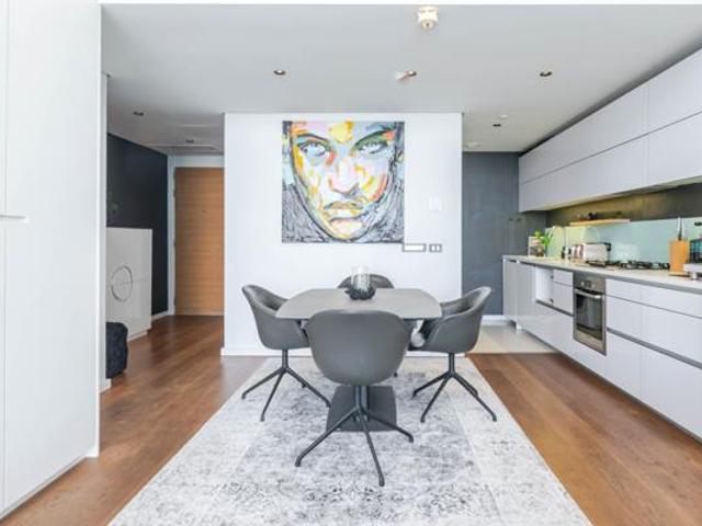 1 Bedroom Apartment in Waterfront