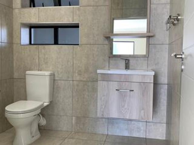 1 Bedroom Apartment in Waterkloof