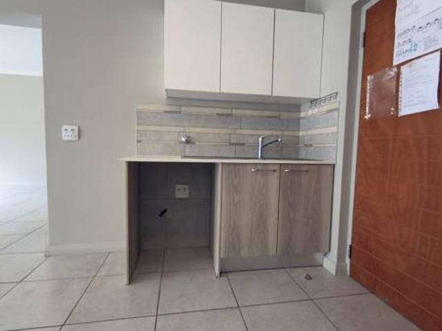 1 Bedroom Apartment in Waterkloof Ridge