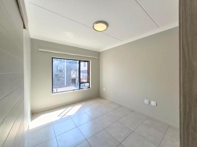 1 Bedroom Apartment in Waterkloof Ridge