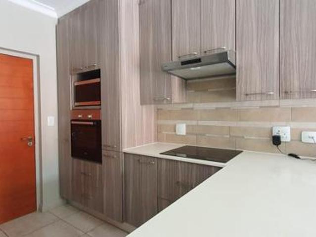 1 Bedroom Apartment in Waterkloof Ridge