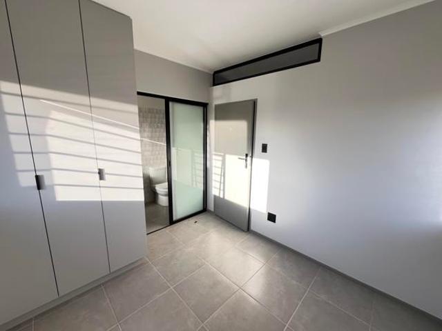 1 Bedroom Apartment in Waterkloof Ridge