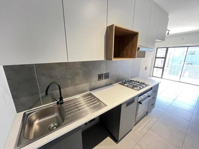 1 Bedroom Apartment in Waterkloof Ridge