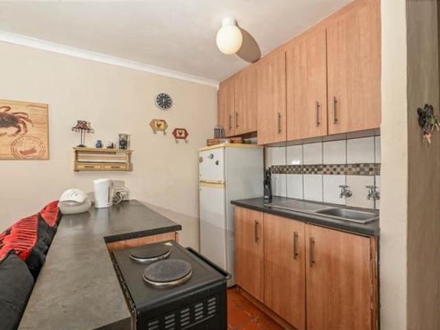 1 Bedroom Apartment in Wellington Central