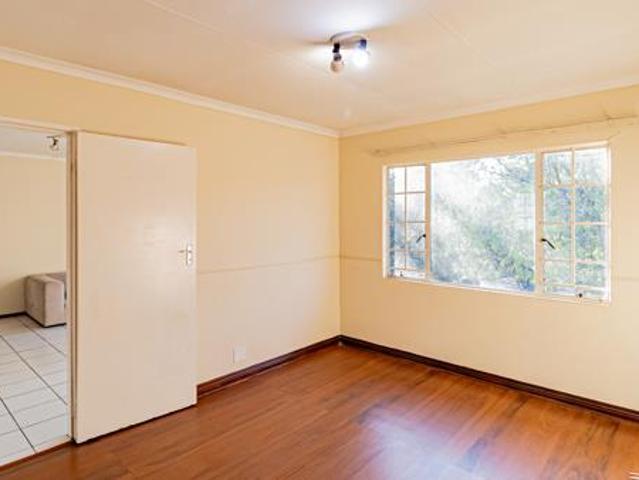 1 Bedroom Apartment in Weltevreden Park