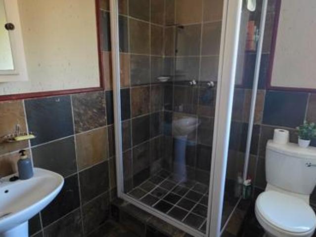 1 Bedroom Apartment in Weltevreden Park