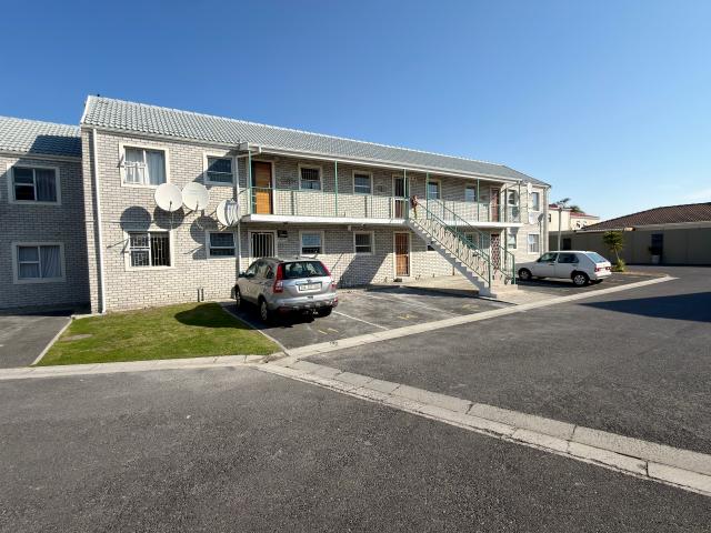1 Bedroom Apartment in West Beach
