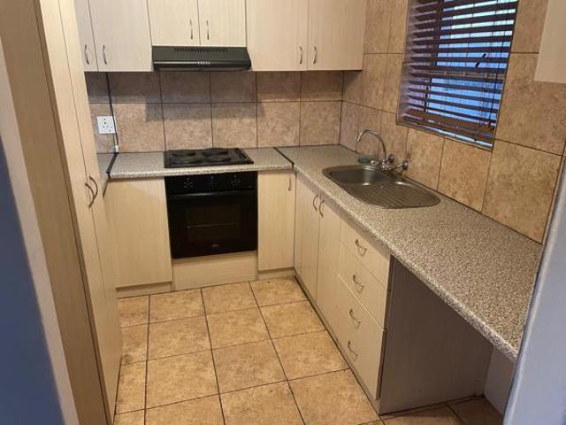 1 Bedroom Apartment in West Beach