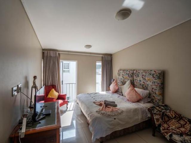 1 Bedroom Apartment in West Hill