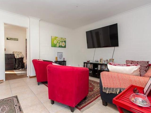 1 Bedroom Apartment in West Riding