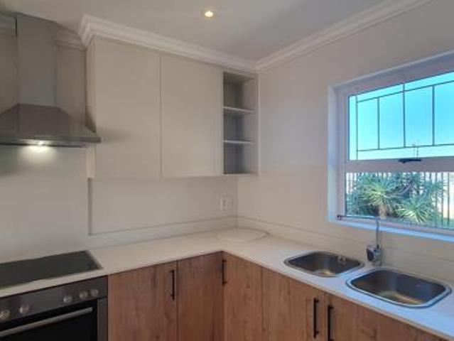 1 Bedroom Apartment in Westcliff