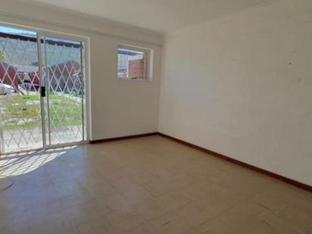 1 Bedroom Apartment in Westcliff