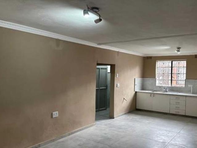 1 Bedroom Apartment in Westcliff