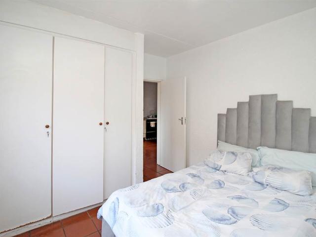 1 Bedroom Apartment in Westdene