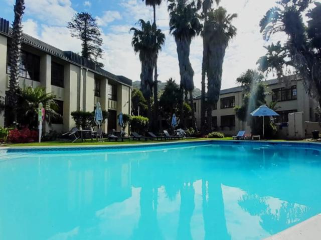 1 Bedroom Apartment in Wilderness Central