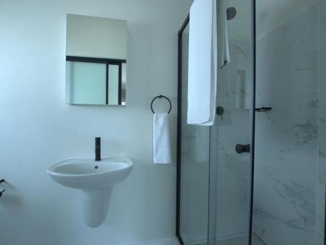 1 Bedroom Apartment in Willow Park Manor