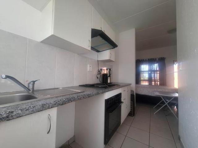 1 Bedroom Apartment in Willowbrook