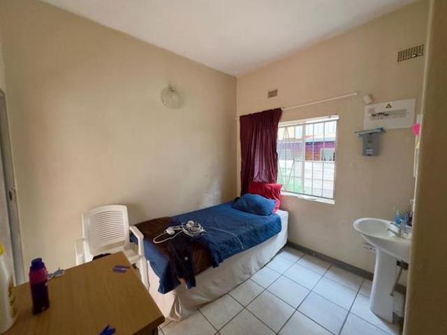 1 Bedroom Apartment in Willows