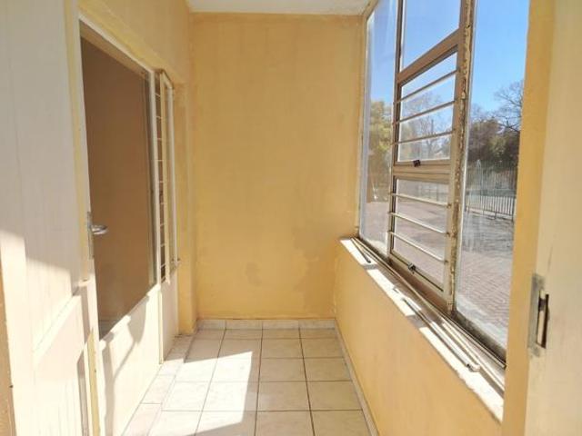 1 Bedroom Apartment in Witpoortjie