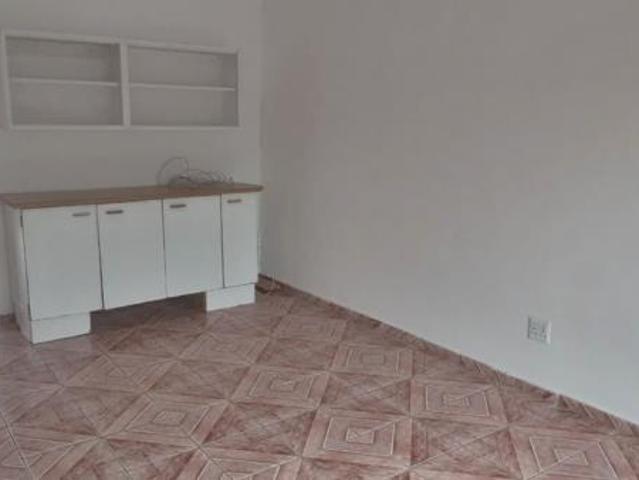 1 Bedroom Apartment in Witpoortjie