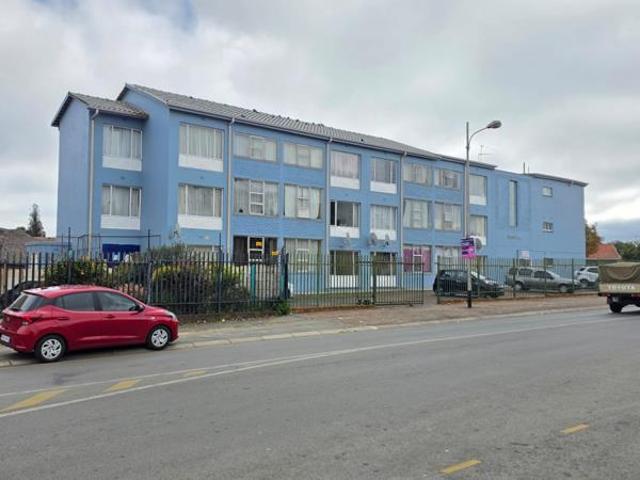 1 Bedroom Apartment in Witpoortjie