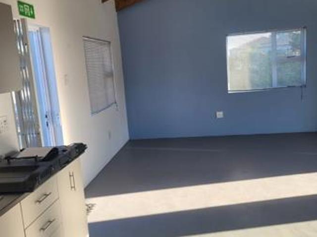 1 Bedroom Apartment in Yzerfontein
