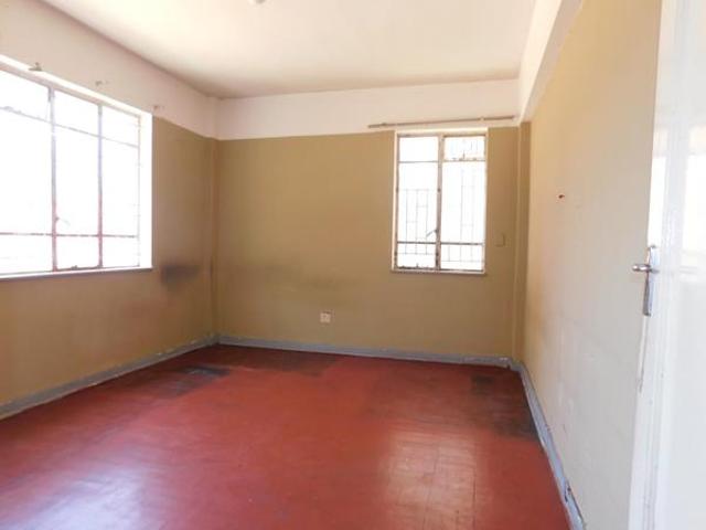 1 Bedroom Apartment in Yeoville