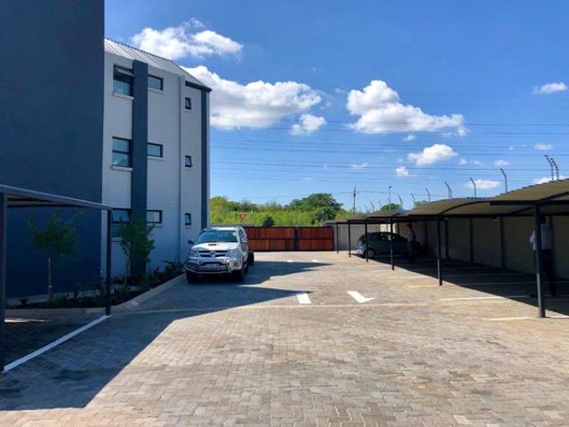 1 Bedroom Apartment in Zwartkop Golf Estate