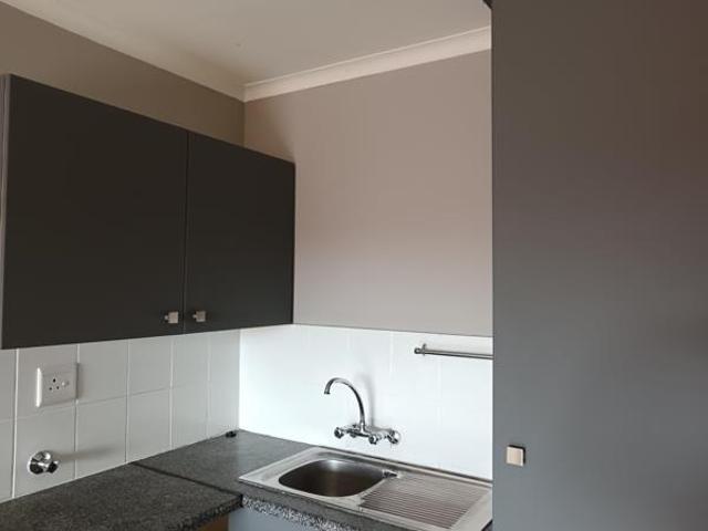 1 Bedroom Apartment in Zwartkop
