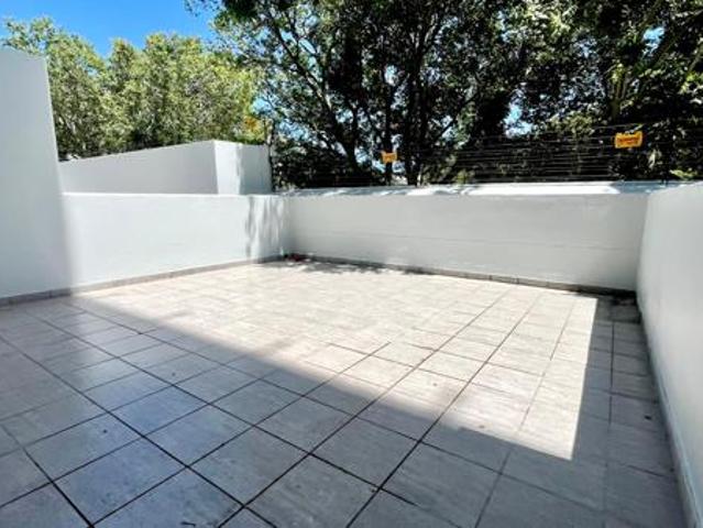 1 Bedroom Apartment in Zonnebloem