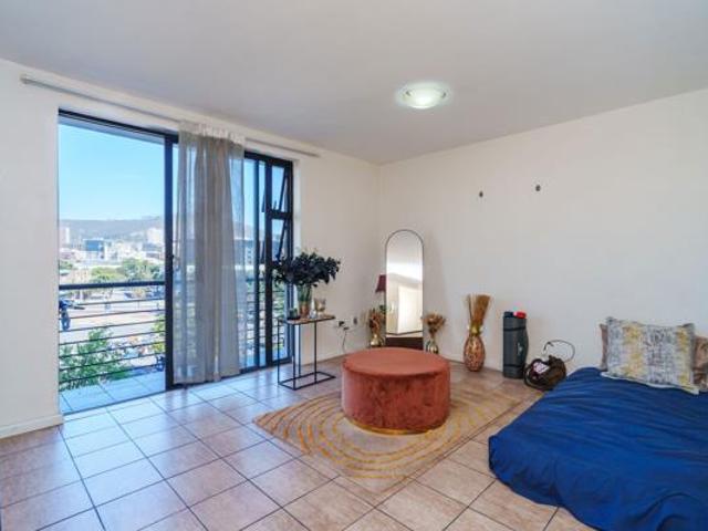 1 Bedroom Apartment in Zonnebloem