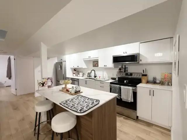 1 Bedroom Apartment Kingston ON 101216962