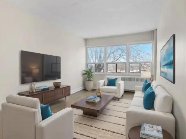 1 Bedroom Apartment Kingston ON 103919902