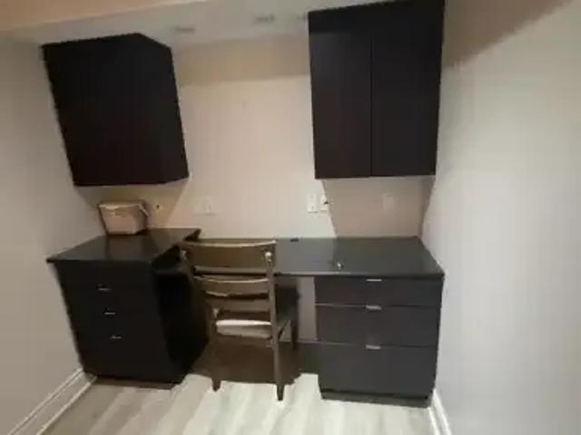 1 Bedroom Apartment Kitchener ON 102468425