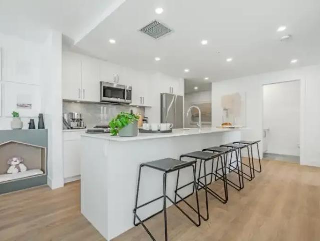 1 Bedroom Apartment Langley BC 102882953