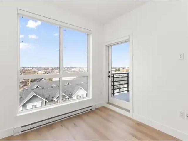 1 Bedroom Apartment Langley BC 102915258