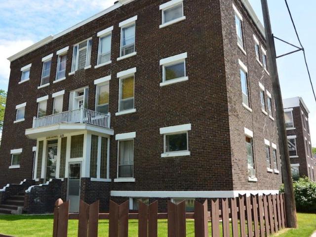 1 Bedroom Apartment Regina SK 98311019