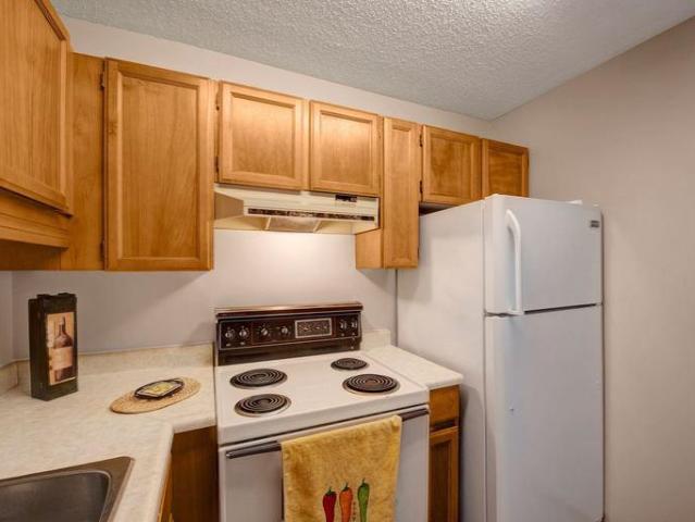 1 Bedroom Apartment St. Albert AB 93149060