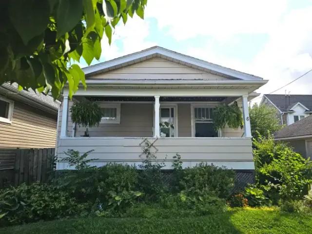 1 Bedroom Apartment St. Catharines ON 102846272