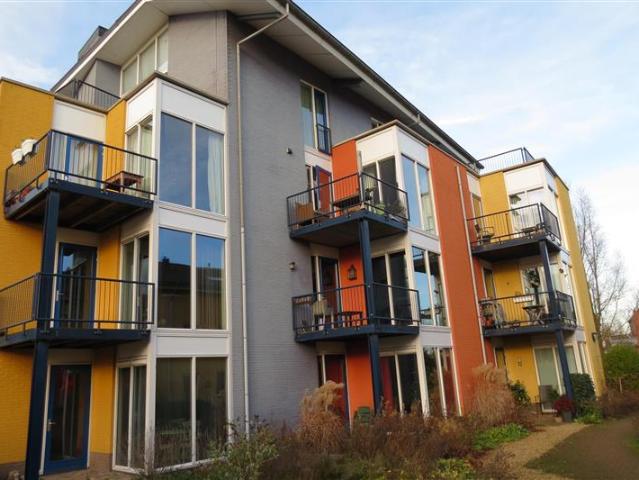 1 bedroom Apartment Surface Area: 60m2 Furnished