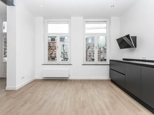 1 bedroom Apartment Surface Area: 100m2 Unfurnished