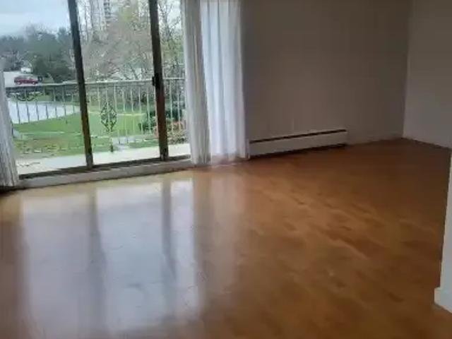 1 Bedroom Apartment Surrey BC 99972775