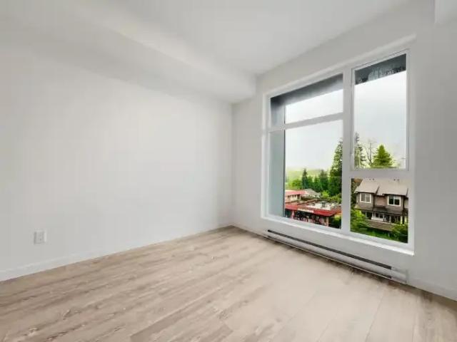 1 Bedroom Apartment Surrey BC 102715486