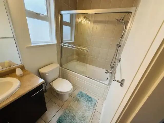 1 Bedroom Apartment Surrey BC LS100444344