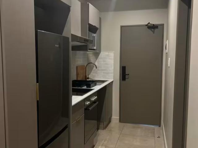 1 Bedroom Apartment Sandown Sandown 103660121