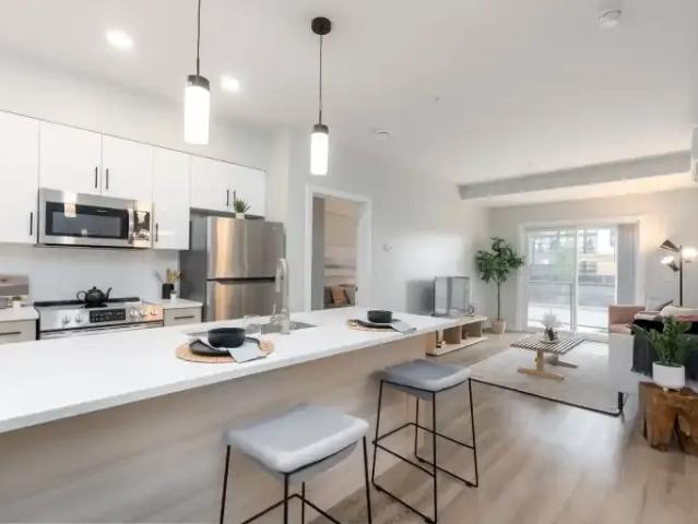 1 Bedroom Apartment Sherwood Park AB 102306268
