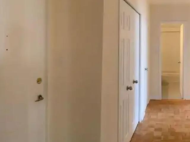 1 Bedroom Apartment Thornhill ON 100973957