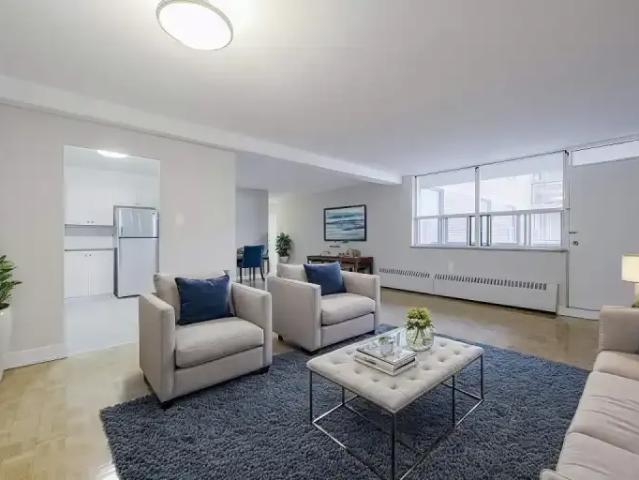 1 Bedroom Apartment Thornhill ON 102844593