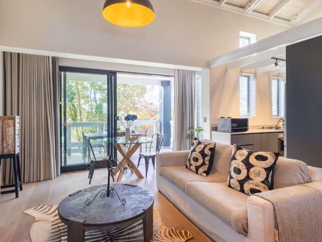 1 Bedroom Apartment To Let in Thesen Islands