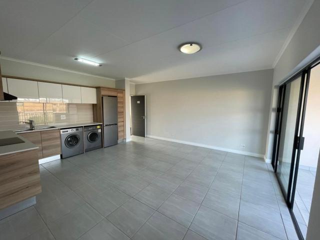 1 Bedroom Apartment To Let in Waterfall